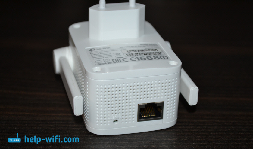 TP-Link RE305: репитер с Ethernet портом